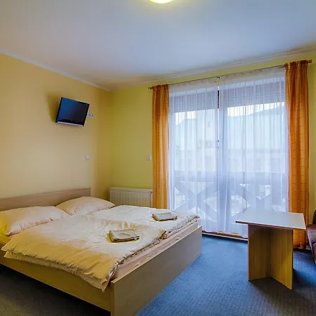 Apartment Apartmany Sport With Garage